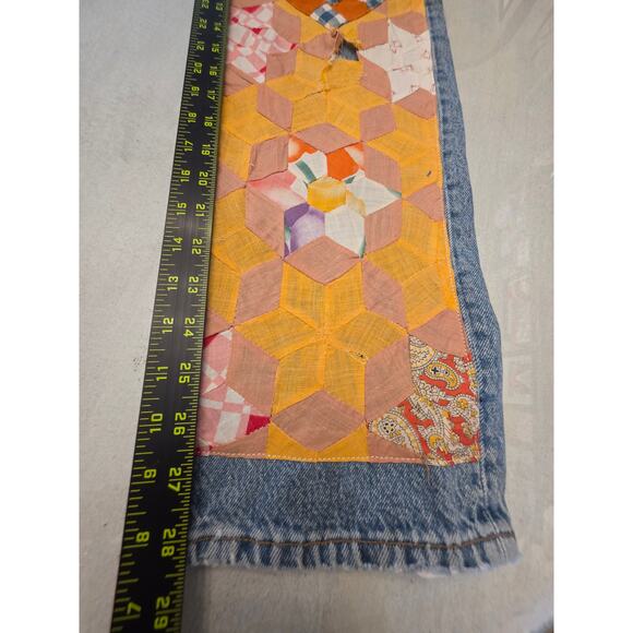 Levi's Women's Patchwork VTG Quilt Denim Jeans Reworked - Picture 9 of 9
